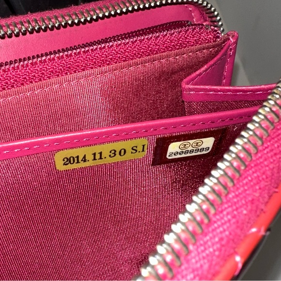 Chanel Raspberry Pink Quilted Patent Leather Double C’s Zip Around Wallet AS IS - Picture 3 of 11